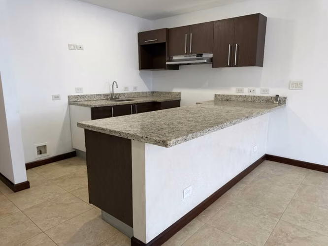 Venta de apartamento en Torres de Paseo Colón, San José