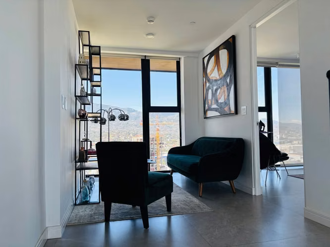 VENTA DE EXCLUSIVO PENTHOUSE EN ROHRMOSER PARA INVERSION - Imagen 5