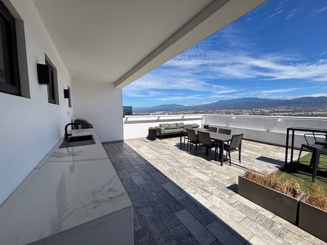 VENTA DE EXCLUSIVO PENTHOUSE EN ROHRMOSER PARA INVERSION - Imagen 13