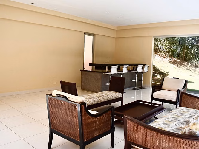 VENTA PENTHOUSE AMUEBLADO EN CONDOMINIO ESCAZU