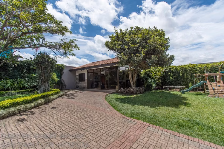 Apartamento amueblado en alquiler — San Pablo de Heredia, 300m del Fresh Market - Imagen 19