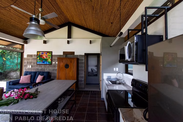 Apartamento amueblado en alquiler — San Pablo de Heredia, 300m del Fresh Market - Imagen 11