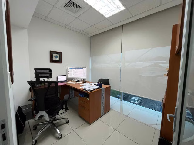 YA. Vendo OFICINA en Pza. Murano Santa Ana Certificada LEED - Imagen 5