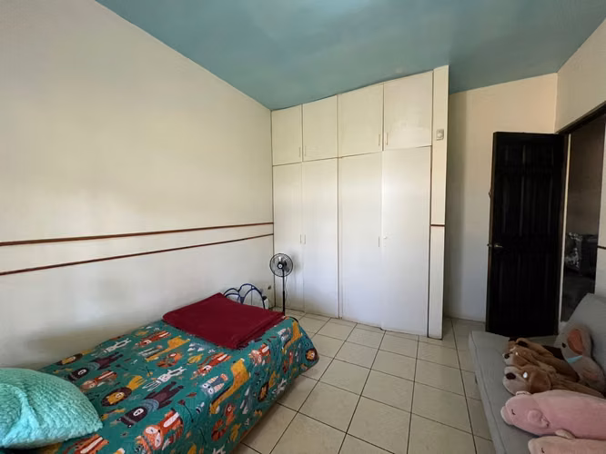 Venta de casa en un amplio lote ubicado en zona ligeramente rural - Imagen 14