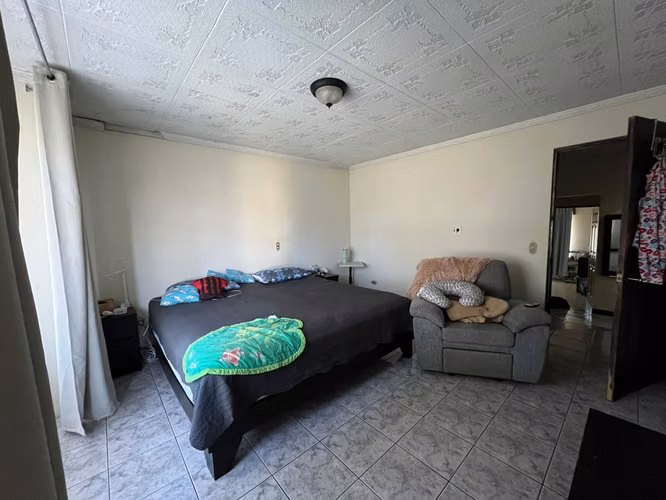 Venta de casa en un amplio lote ubicado en zona ligeramente rural - Imagen 10