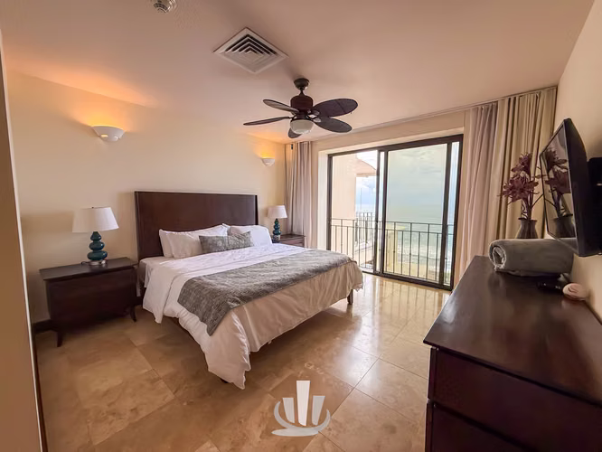 Condo Frente al Mar en Venta en Jacó – Crocs Casino Resort & Spa