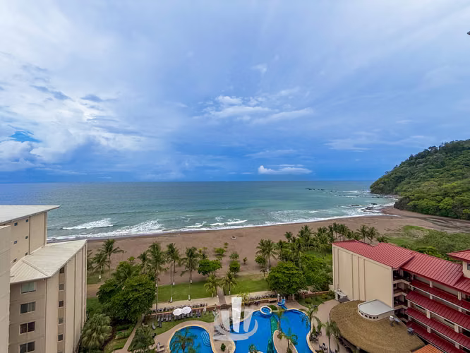 Condo Frente al Mar en Venta en Jacó – Crocs Casino Resort & Spa