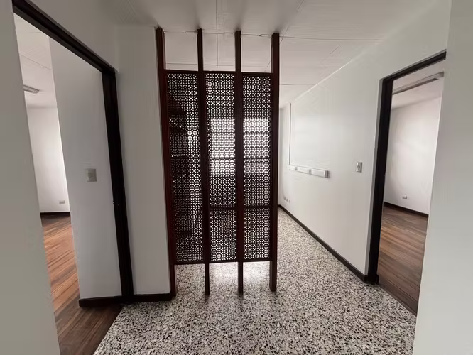 Casa para oficinas de 150 m² cerca de Plaza Roosvelt, San Pedro de Montes de Oca. - Imagen 9