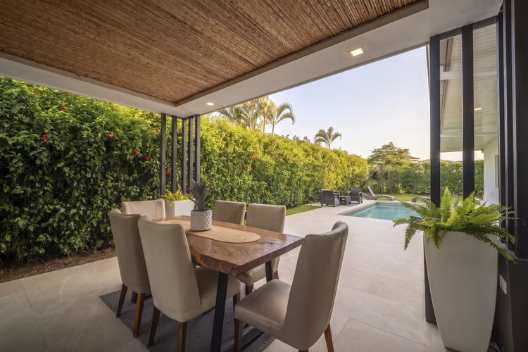 Casa Amueblada en Alquiler o Venta en Hacienda Los Reyes, La Guácima