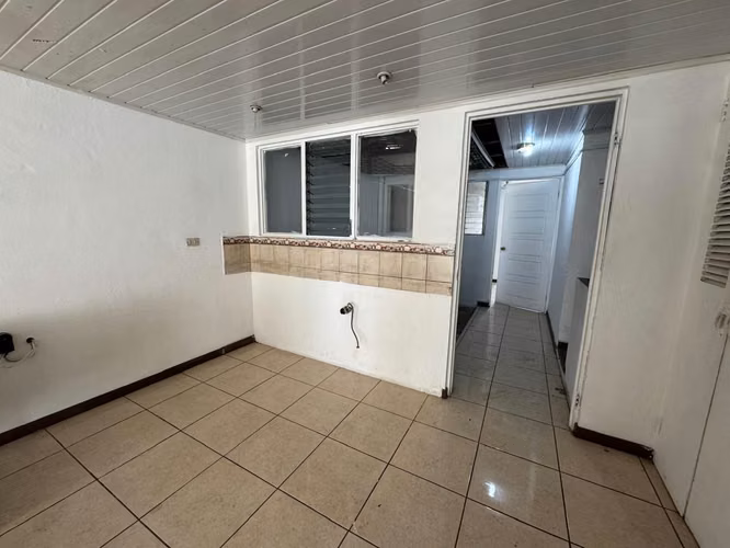 VENTA DE CASA INDEPENDIENTE EN ROHRMOSER - Imagen 11