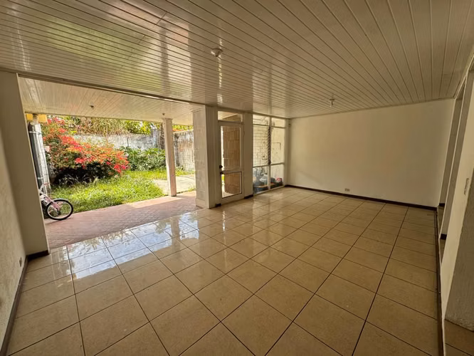 VENTA DE CASA INDEPENDIENTE EN ROHRMOSER - Imagen 18