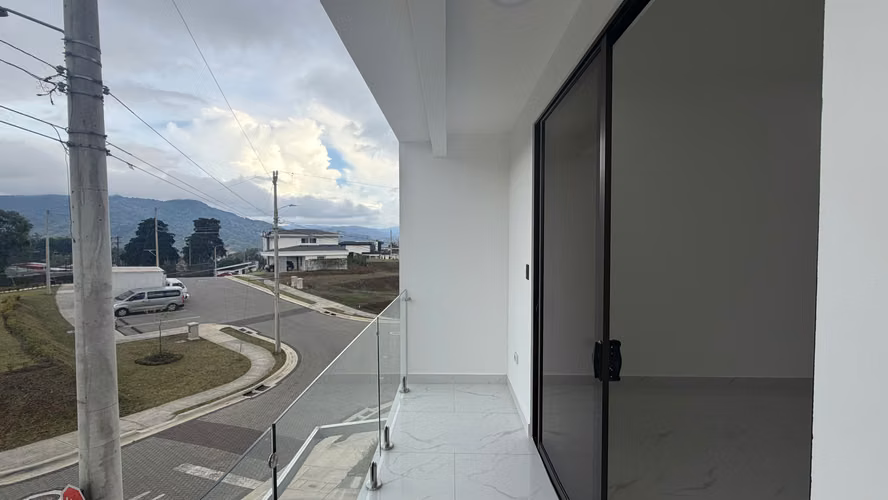 Estrene casa en exclusivo Condominio en Dulce Nombre de Tres Ríos