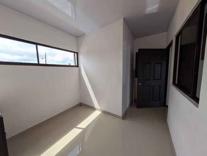 Apartamento ubicado en La Uruca, - Imagen 8