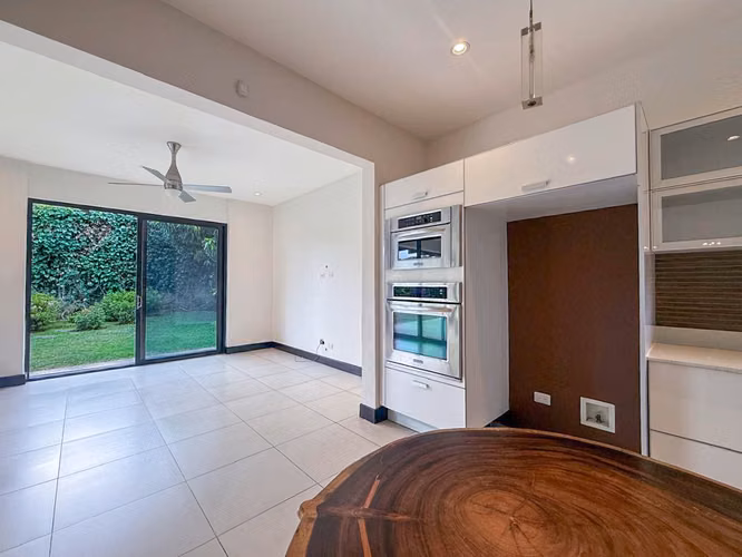 VENTA DE CASA EN RIO ORO - Imagen 8