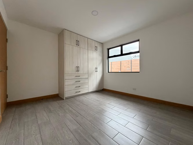 Estrene Moderna Casa En Tres Ríos