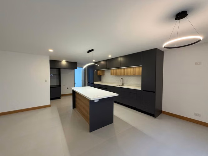 Estrene Moderna Casa En Tres Ríos