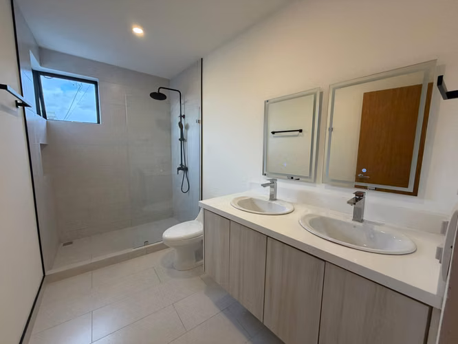 Estrene Moderna Casa En Tres Ríos