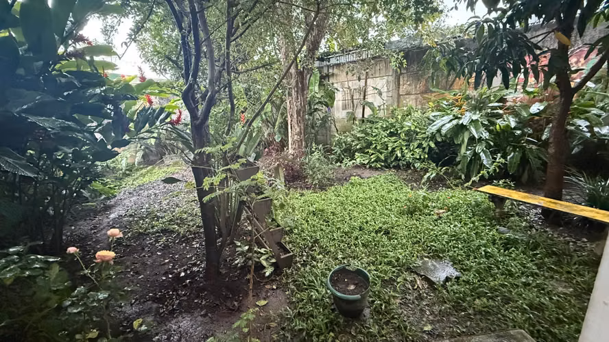 Casa en venta en Curridabat- Tirrases 1 nivel- Para demoler o remodelar - Imagen 2