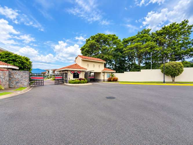 SE VENDE Casa NUEVA Condominio Santo Tomás Heredia Santo Domingo | YZB - Imagen 11