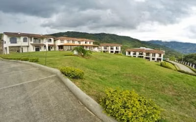 Apartments for Rent in Alto de Las Palomas – Santa Ana