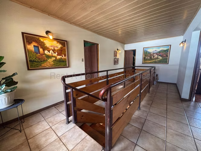 Casa en VENTA en San Vicente de Moravia con Ingreso Extra, Amplio Terreno y Excelente Ubicación - Imagen 6