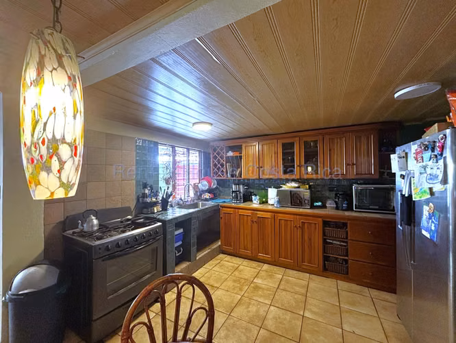Casa en VENTA en San Vicente de Moravia con Ingreso Extra, Amplio Terreno y Excelente Ubicación - Imagen 5