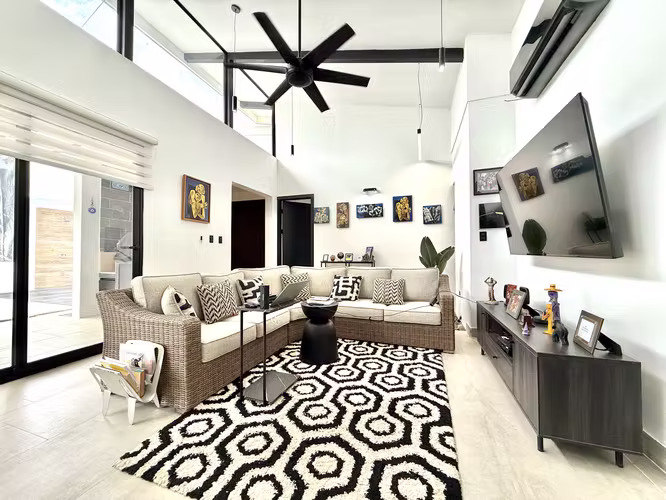 Elegante Casa con Piscina Privada en Residencial Mediterráneo, Playas del Coco - Imagen 3