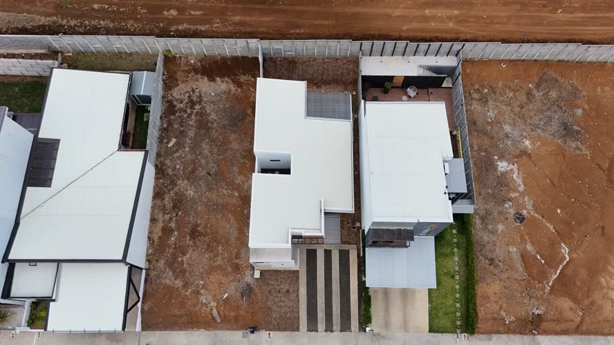 Casa nueva en Grecia en condominio es moderna, amplia y con excelentes amenidades