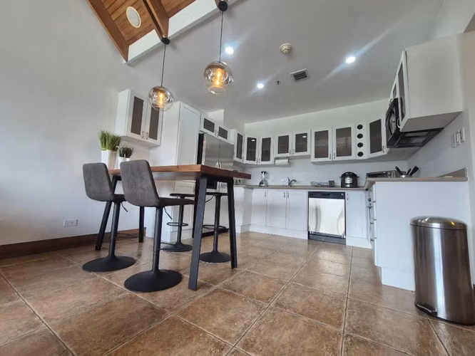 VENTA DE LINDO APARTAMENTO SABANA NORTE OPORTUNIDAD FULL AMUEBLADO 2HAB/ 2/2 - Imagen 2