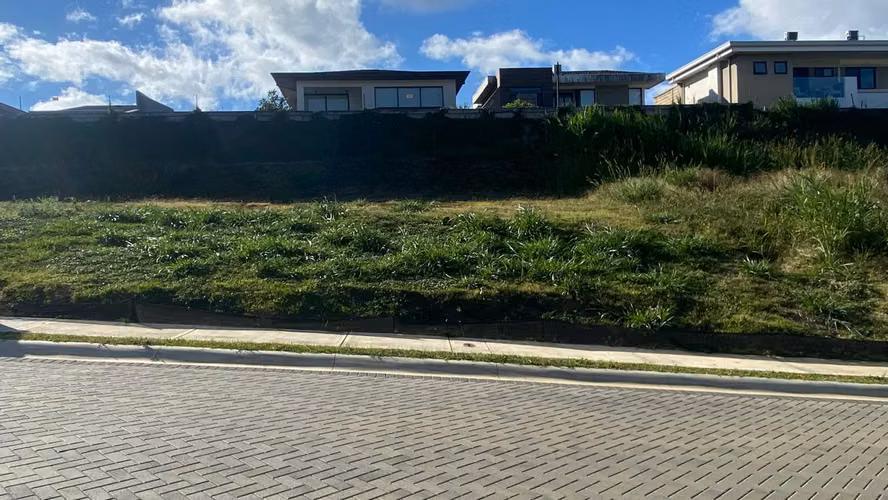 Venta de Lote en condominio Ave. del Este, Curridabat, Ayarco Sur.