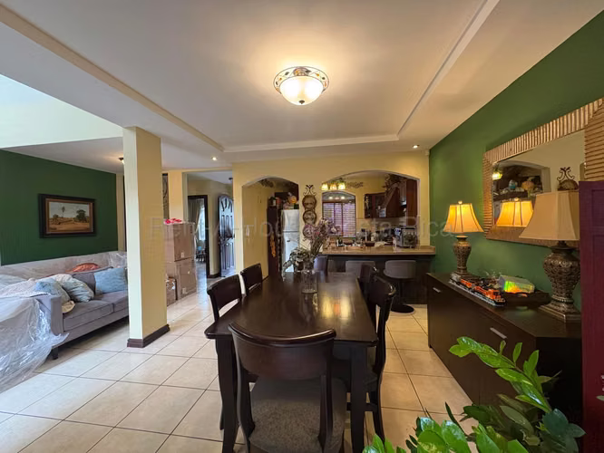 Casa en VENTA HEREDIA en Condominio Premium con Patio, Terrazas y Excelente Ubicación San Francisco - Imagen 4