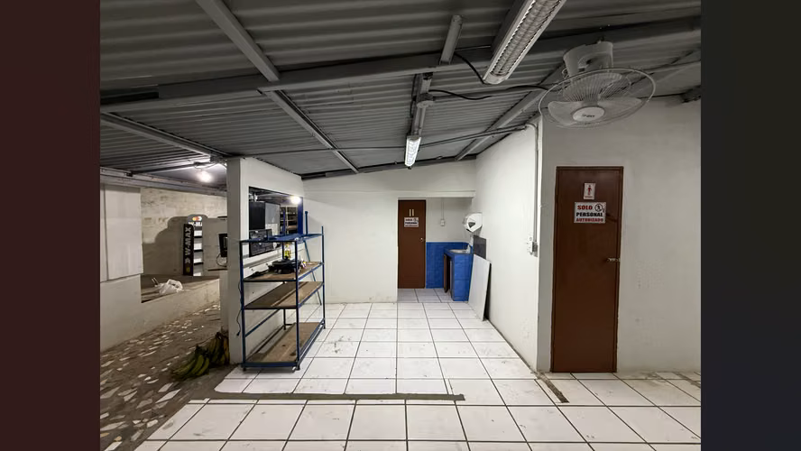 G.A. Se Vende Amplio Local Comercial, Heredia. - Imagen 18