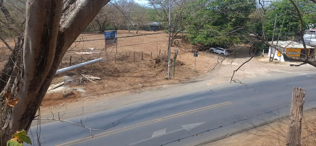TERRENO COMERCIAL - OPORTUNIDAD UNICA PARA DESARROLLADOR INVERSIONISTA