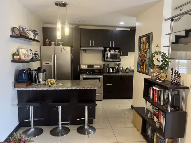 Vendo apartamento en San Francisco, es muy amplio en condominio, cerca Fresh Market