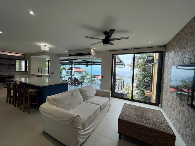 Alquilo casa amueblada en Punta Leona, incluye los servicios y servicio de limpieza