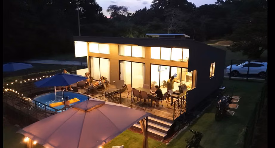 Casa en Residencial Altos de Bejuco a tan solo 6 minutos de Playa Bejuco