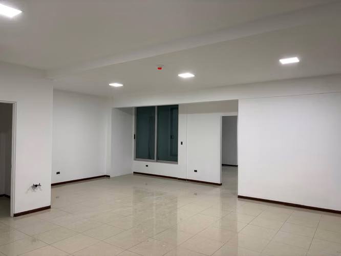 Alquiler Edificio  Corporativo 946m² - Estratégico Heredia