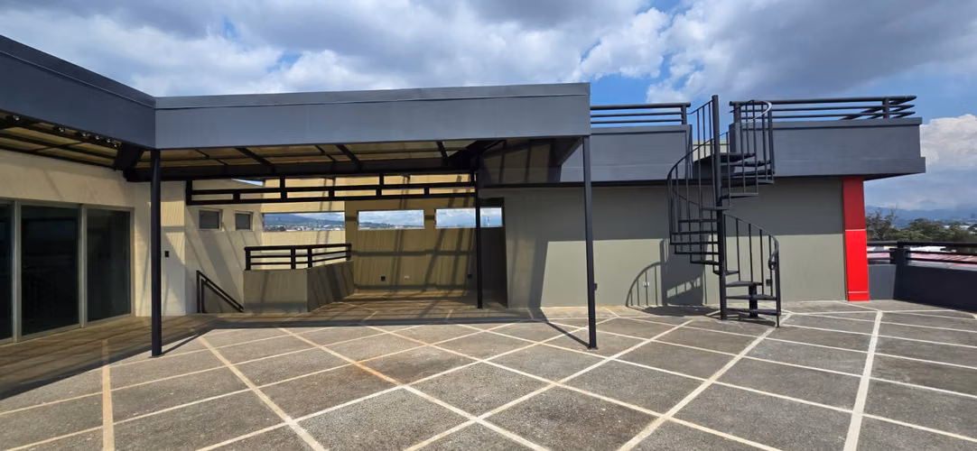 Alquiler Edificio  Corporativo 946m² - Estratégico Heredia