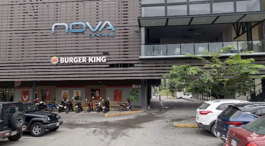 PLAZA MOÍN-ÚLTIMOS LOCALES DISPONIBLES -Limón
