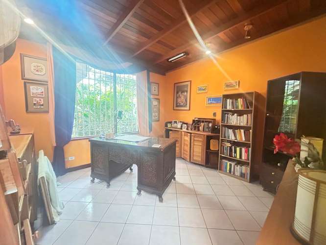 VENTA DE CASA EN SAN ISIDRO DE HEREDIA, USO DE SUELO MIXTO - Imagen 6