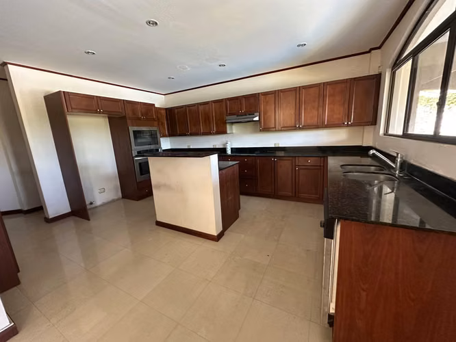 CONDOMINIO CERRO COLÓN
