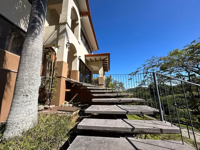 CONDOMINIO CERRO COLÓN