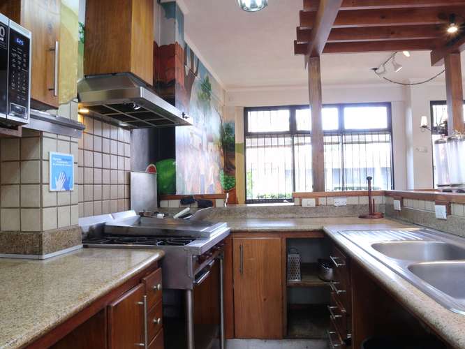 ALQUILER DE LOCAL PARA CAFETERIA EN LA SABANA