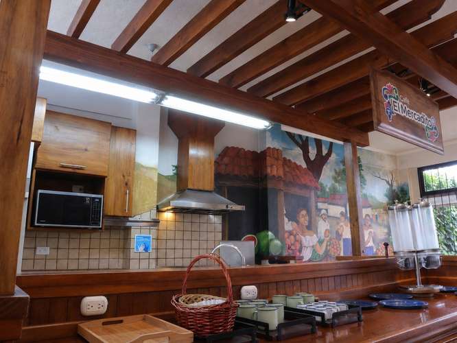 ALQUILER DE LOCAL PARA CAFETERIA EN LA SABANA