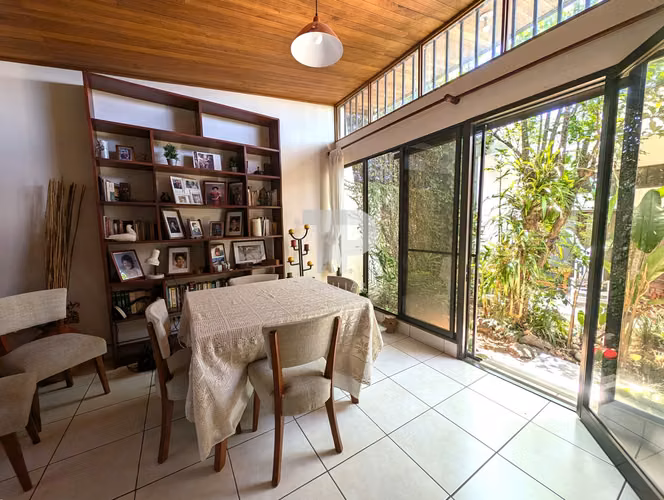 SE VENDE AMPLIA CASA BARVA HEREDIA PERFECTA PARA COMERCIO ZSP2 - Imagen 8