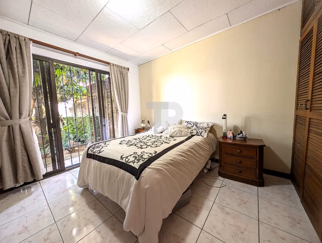 SE VENDE AMPLIA CASA BARVA HEREDIA PERFECTA PARA COMERCIO ZSP2 - Imagen 15