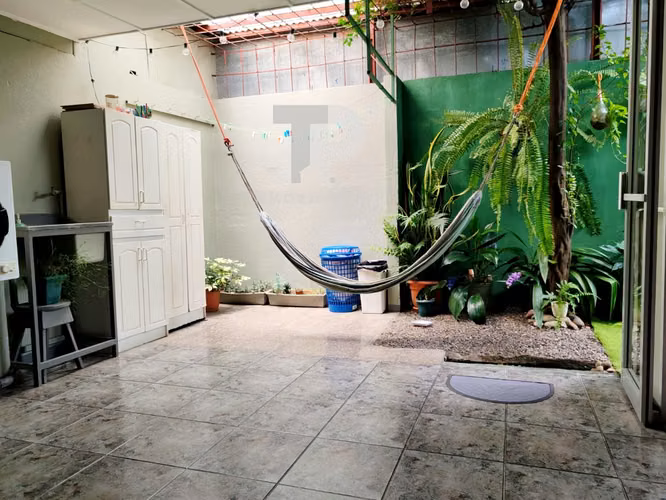 SE VENDE CASA EN EL ROBLE DE ALAJUELA ZSP7