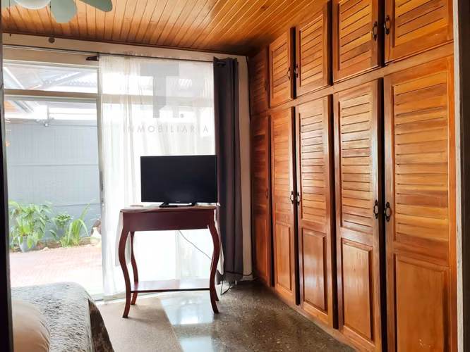 SE VENDE CASA EN EL ROBLE DE ALAJUELA ZSP7