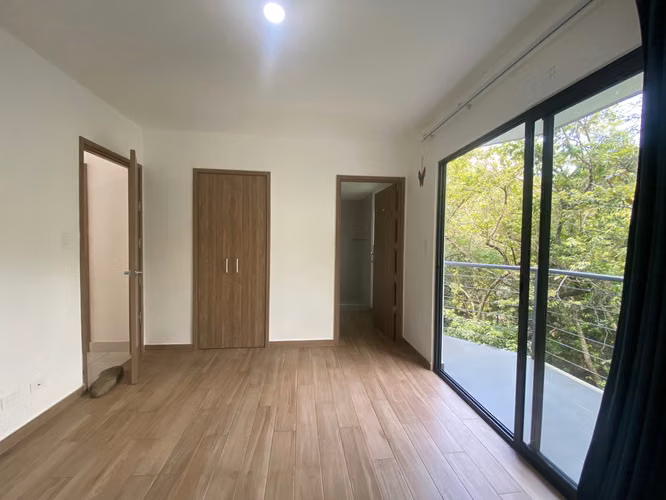 Se alquila apartamento en condominio San Nicolás de Bari, Santa Ana - Imagen 3