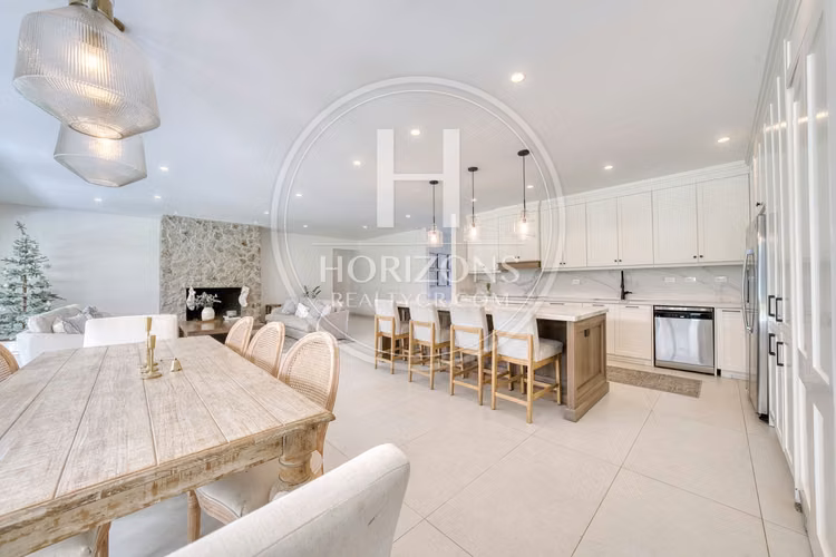 Luxury Home for Sale Condominio El Herrán | 5 Bed Transitional NJA1375IJ